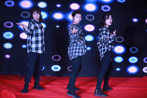 大禹漢光2018年“同心同行，共創(chuàng)未來”主題年會圓滿成功